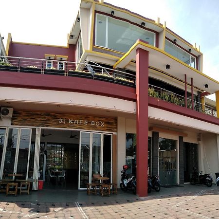 Malang City Boulevard Homestay Екстер'єр фото