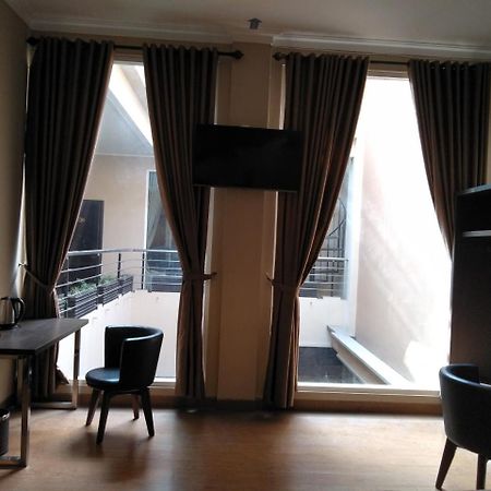 Malang City Boulevard Homestay Екстер'єр фото