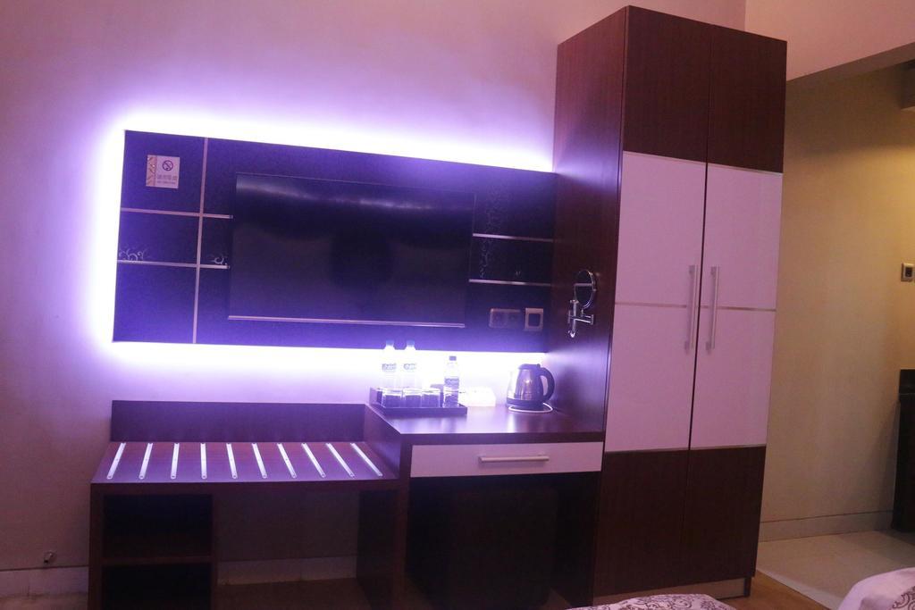 Malang City Boulevard Homestay Екстер'єр фото